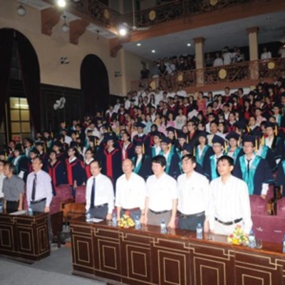 Lễ bế giảng & trao bằng Dược sĩ Đại học năm 2013