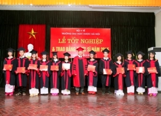 Lễ tốt nghiệp & trao bằng Dược sĩ năm 2015 (24/06/2015)