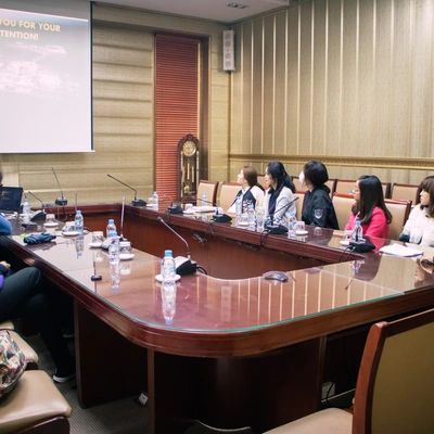 Welcome the student delegation from Gachon University, Korea.