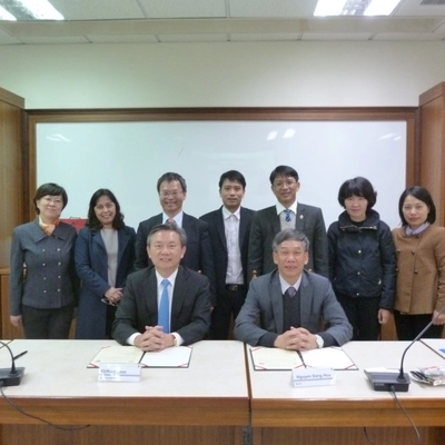 The senior delegation of Ha Noi University of Pharmacy paid a working visit to Universities of Medicine and Pharmacy of Taiwan.