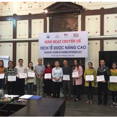 The training course on “Advanced Pharmacoepidemiology” under DU program sponsored by the Embassy of France was held in Ha Noi University of Pharmacy from 5th to 9th December 2016.